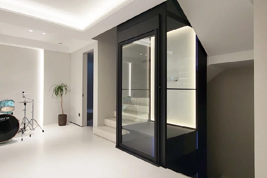 HOUSTY — image 2
